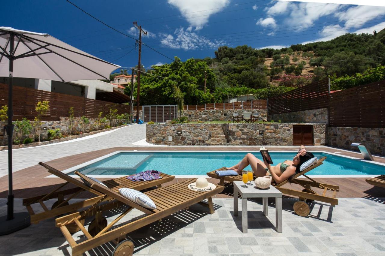 Tzouganos Villa Sfinárion Exteriör bild