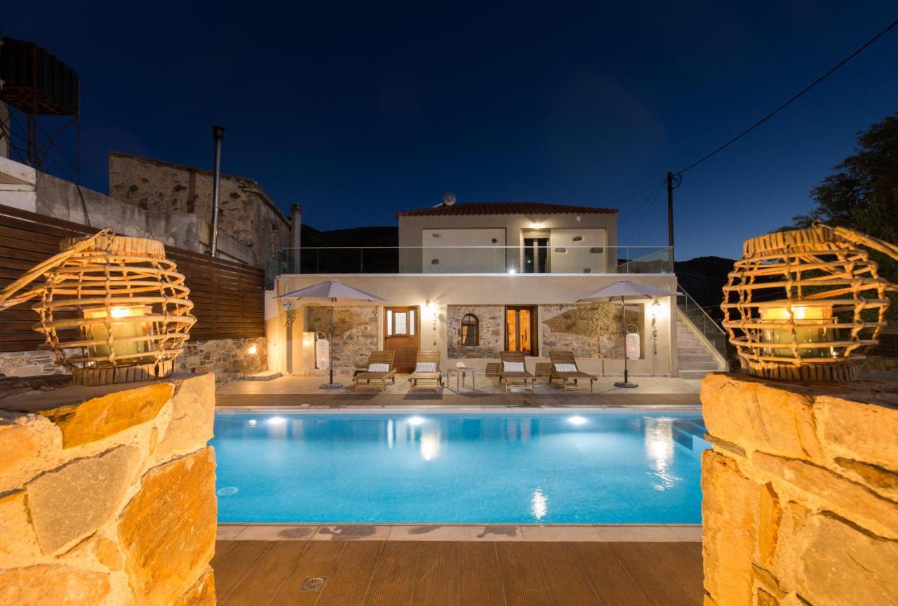 Tzouganos Villa Sfinárion Exteriör bild